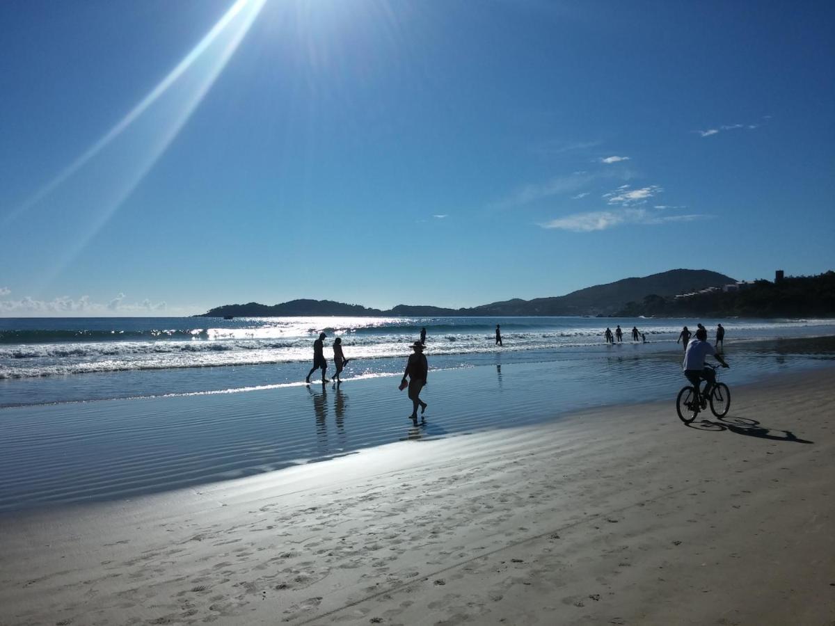 Apto 2 Quartos No Centro De Bombinhas, 130 Metros Praia 외부 사진